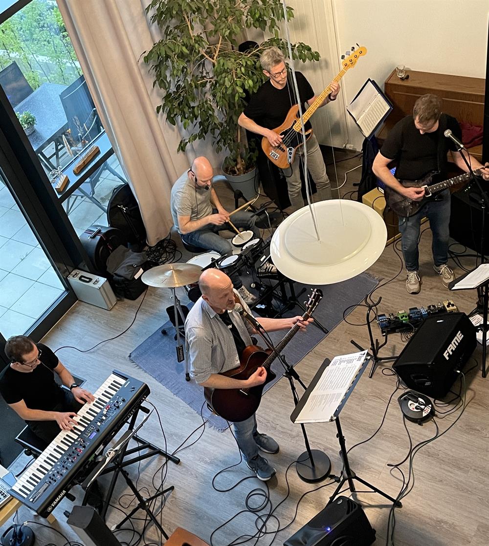first floor tunes band im hospiz velbert